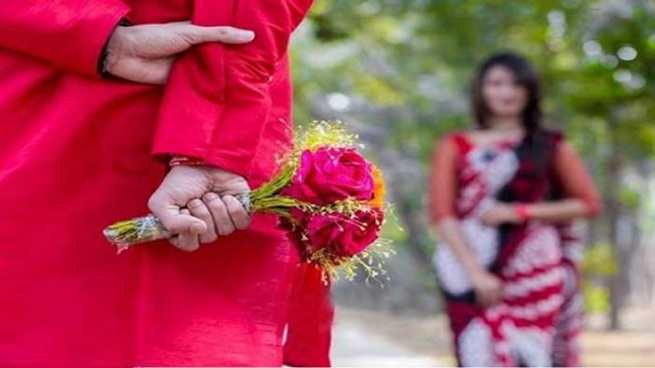 ফুলে ফুলে বসন্ত, হৃদয়ে হৃদয়ে ভালোবাসা