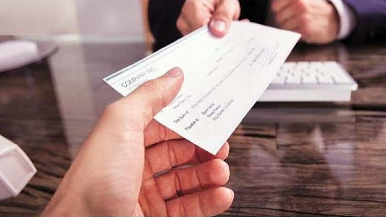 চেক ডিজঅনার হলে করণীয় কী? জানুন আপনার আইনি অধিকার