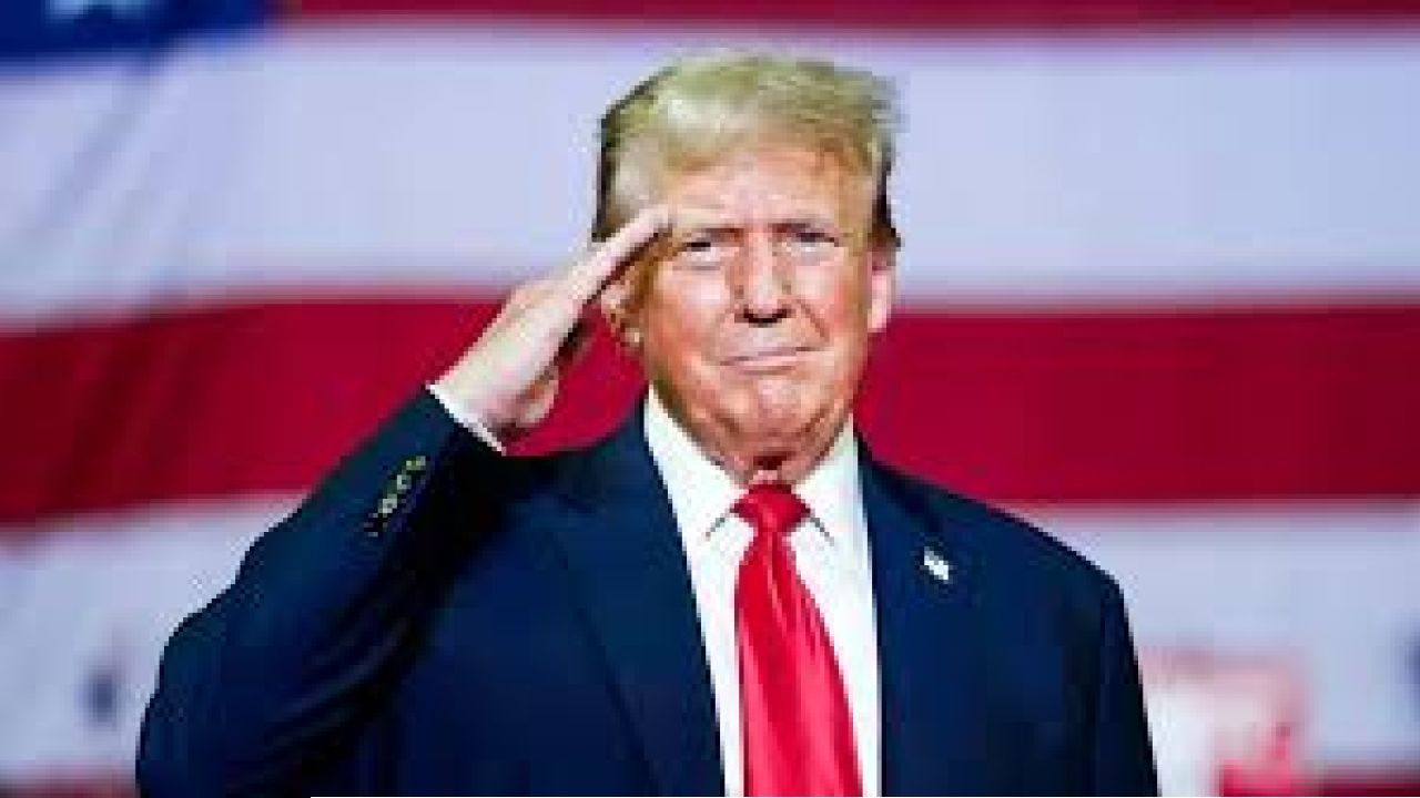 হরমুজ প্রণালিকে ‘ট্রাম্প প্রণালি’ বললেন ট্রাম্প, বিশ্বজুড়ে আলোচনা