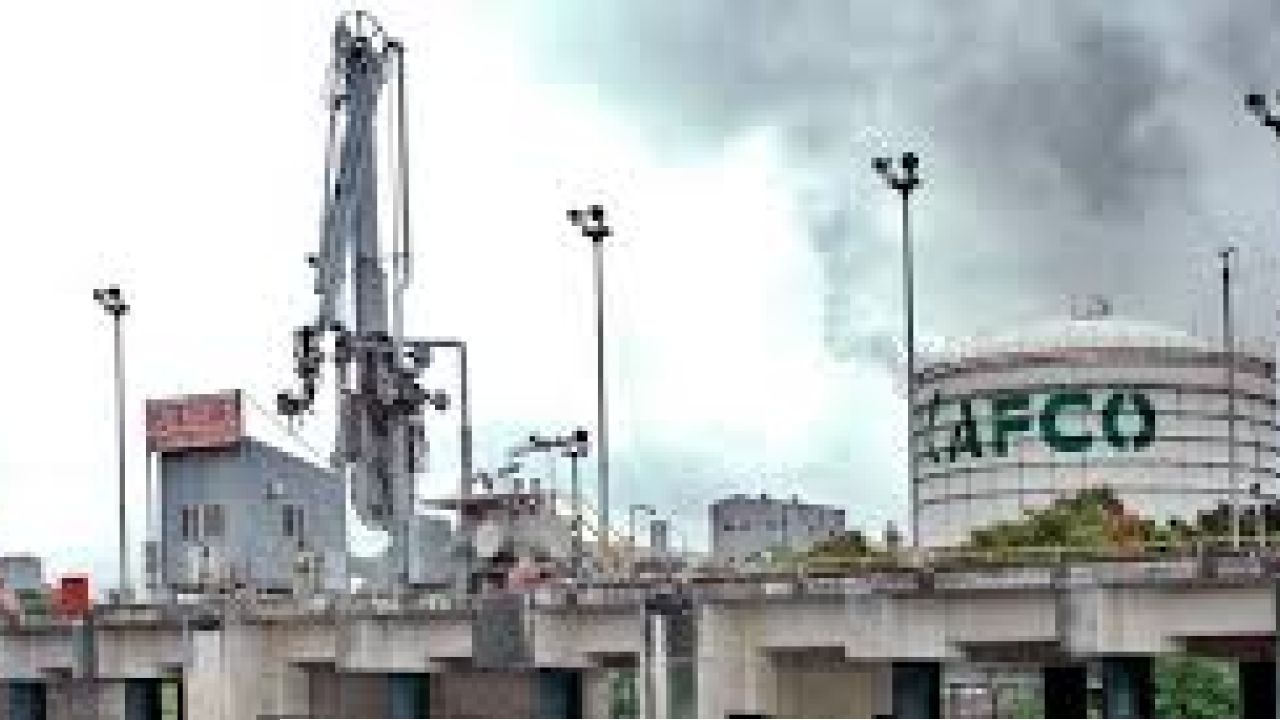 দেশের সার খাতে সংকট: একে একে বন্ধ হচ্ছে কারখানা