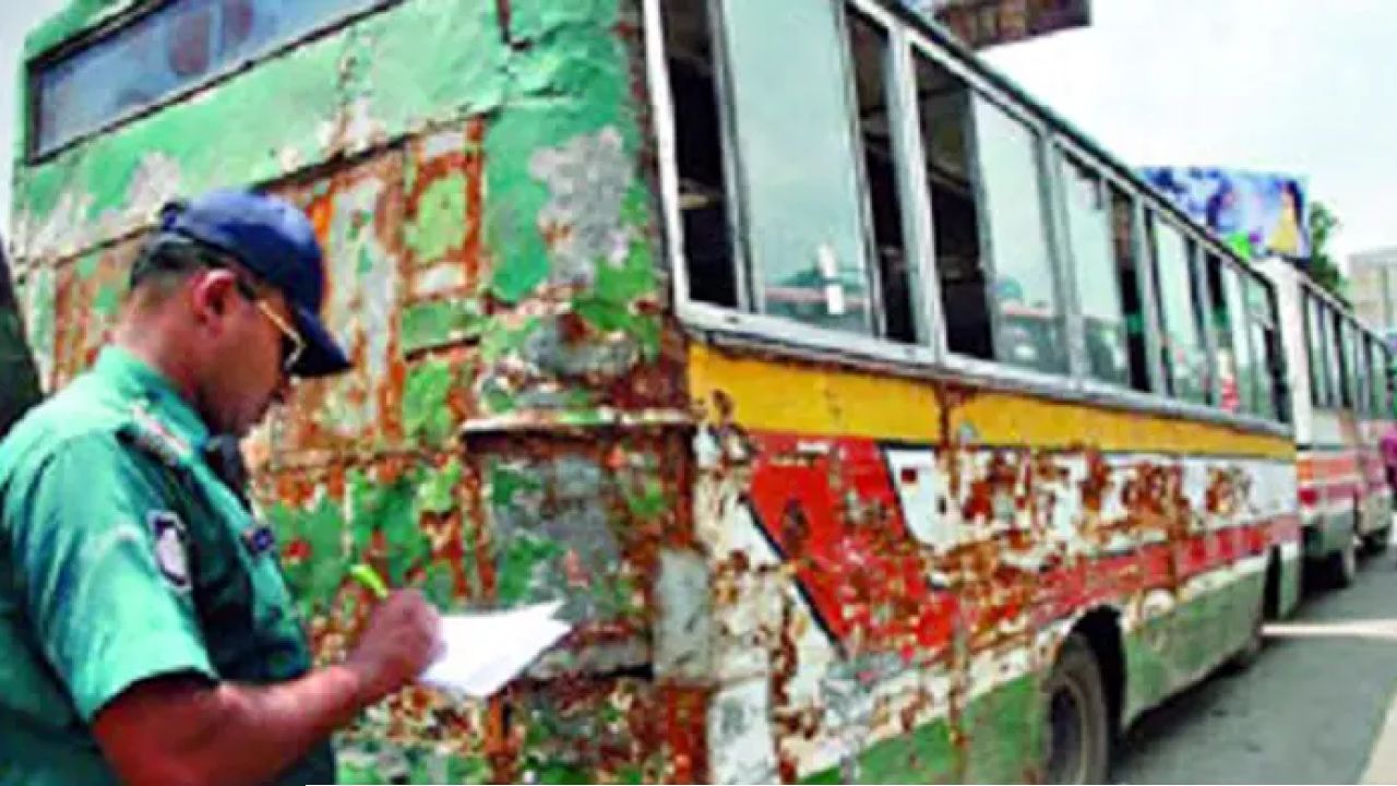 আরএফআইডি ট্যাগ ও ডিজিটাল নম্বর প্লেট ছাড়া গাড়ির বিরুদ্ধে অভিযান