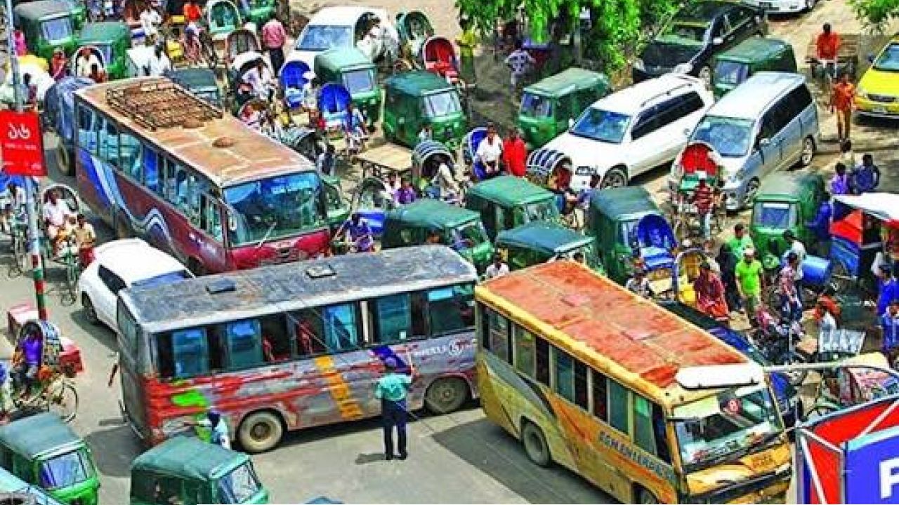ট্রাফিক আইন অমান্যকারীদের ড্রাইভিং লাইসেন্সের পয়েন্ট কর্তন শুরু