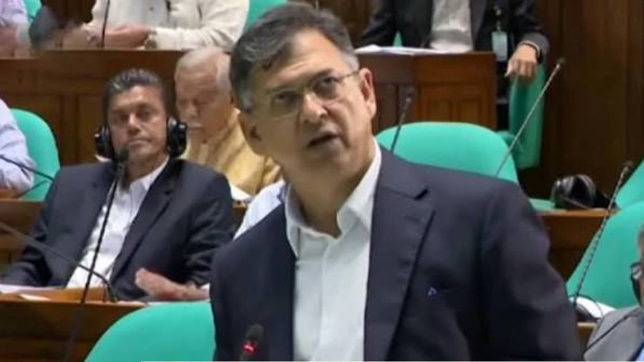 সংসদে আদালতের ব্যান্ড পরে রুমিন, আইনি অবস্থান ব্যাখ্যা স্বরাষ্ট্রমন্ত্রীর