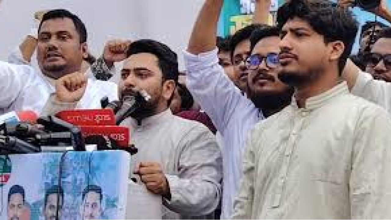 ‘স্বরাষ্ট্রমন্ত্রীর এলাকা দিয়েই ছড়াচ্ছে মাদক’— নাহিদ ইসলামের অভিযোগ