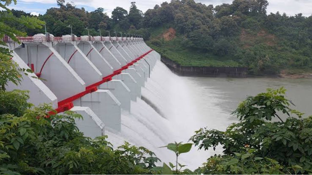 টানা বর্ষণ ও পাহাড়ি ঢলে কাপ্তাই লেকের পানি বৃদ্ধি, বিদ্যুৎ উৎপাদন বেড়েছে ২০০ মেগাওয়াট