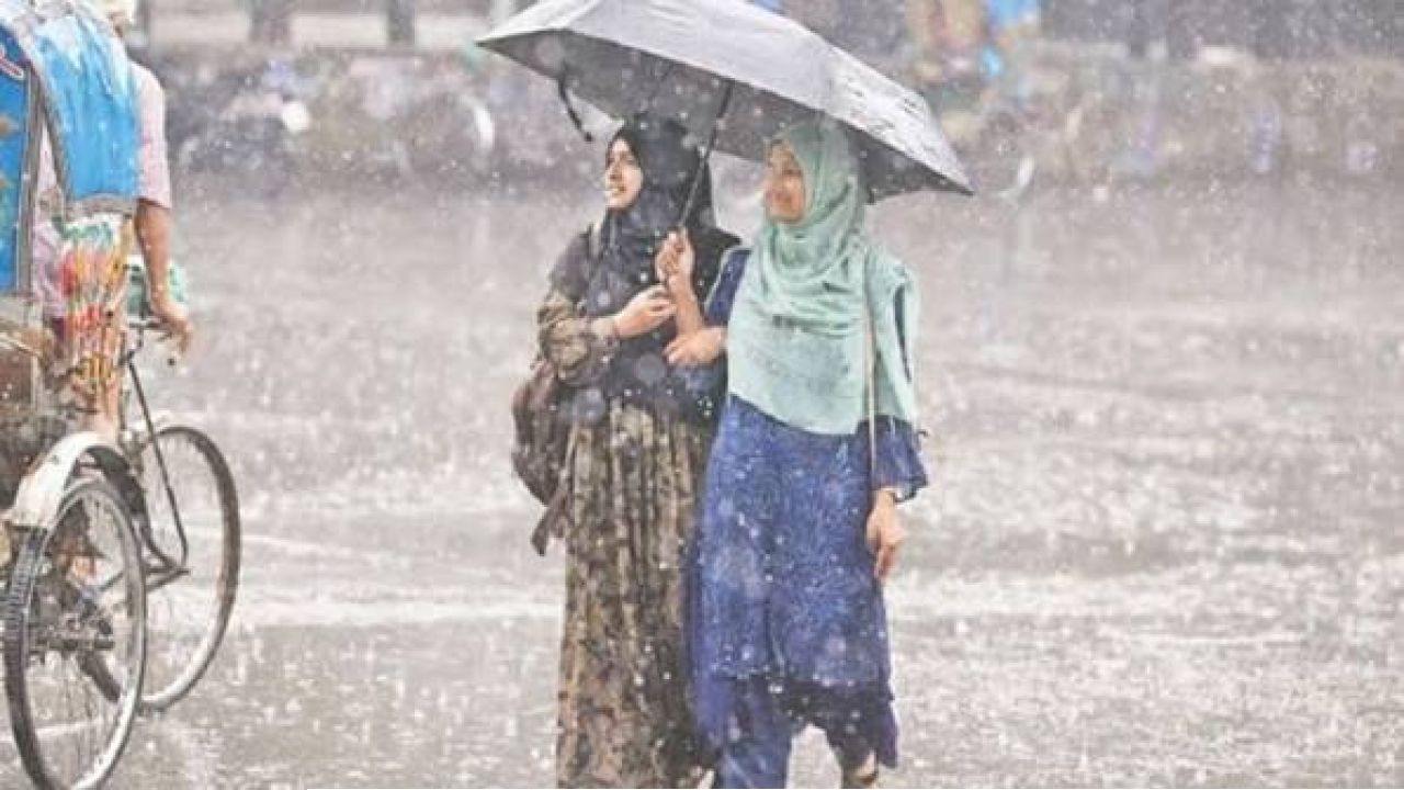 আপাতত কমছে বৃষ্টি, ১৬ জুলাই থেকে ফের বাড়ার আভাস