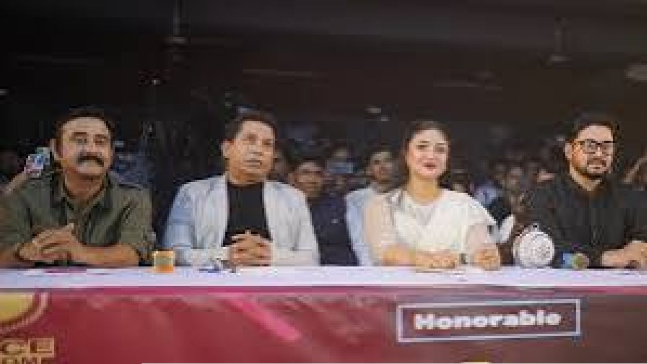মিস অ্যান্ড মিসেস প্লাস বিউটিতে বিচারক হয়ে সমালোচনার মুখে শামীম-মোশাররফ