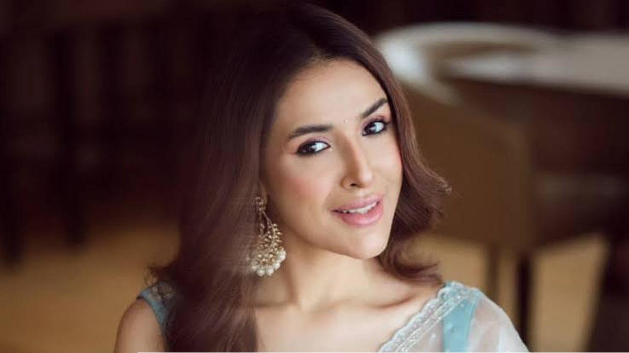 ‘চুক্তির কথা বলে ডেকে নির্যাতন’, আশিয়ান চেয়ারম্যানের বিরুদ্ধে থানায় অভিযোগ